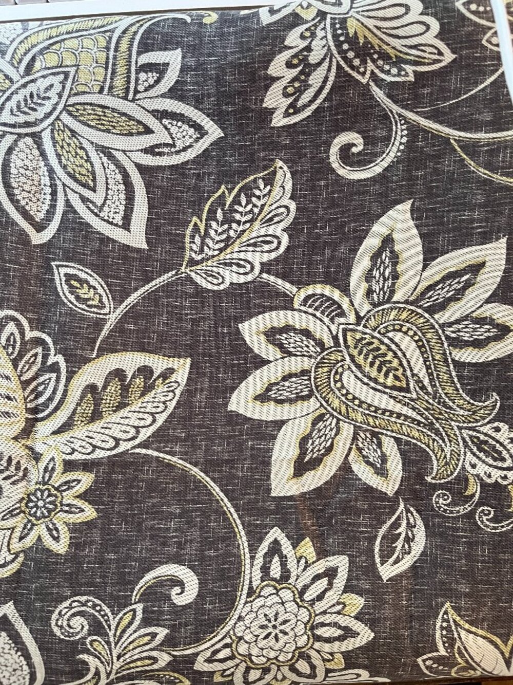 2 beautiful blackout Curtains – Size 37x84